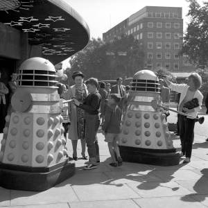 Outside the Planetarium, Baker Street 20 08 1964